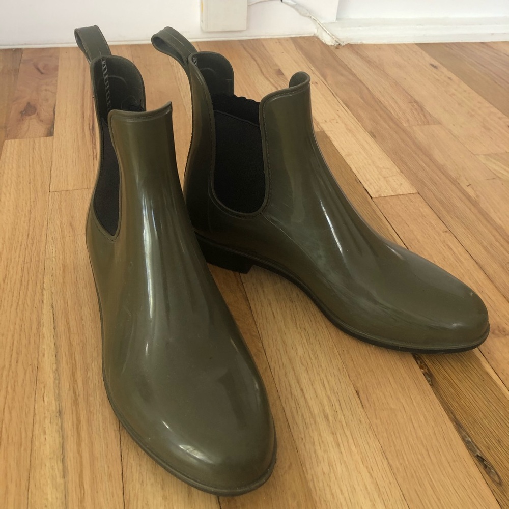 Green Chelsea Rainboots